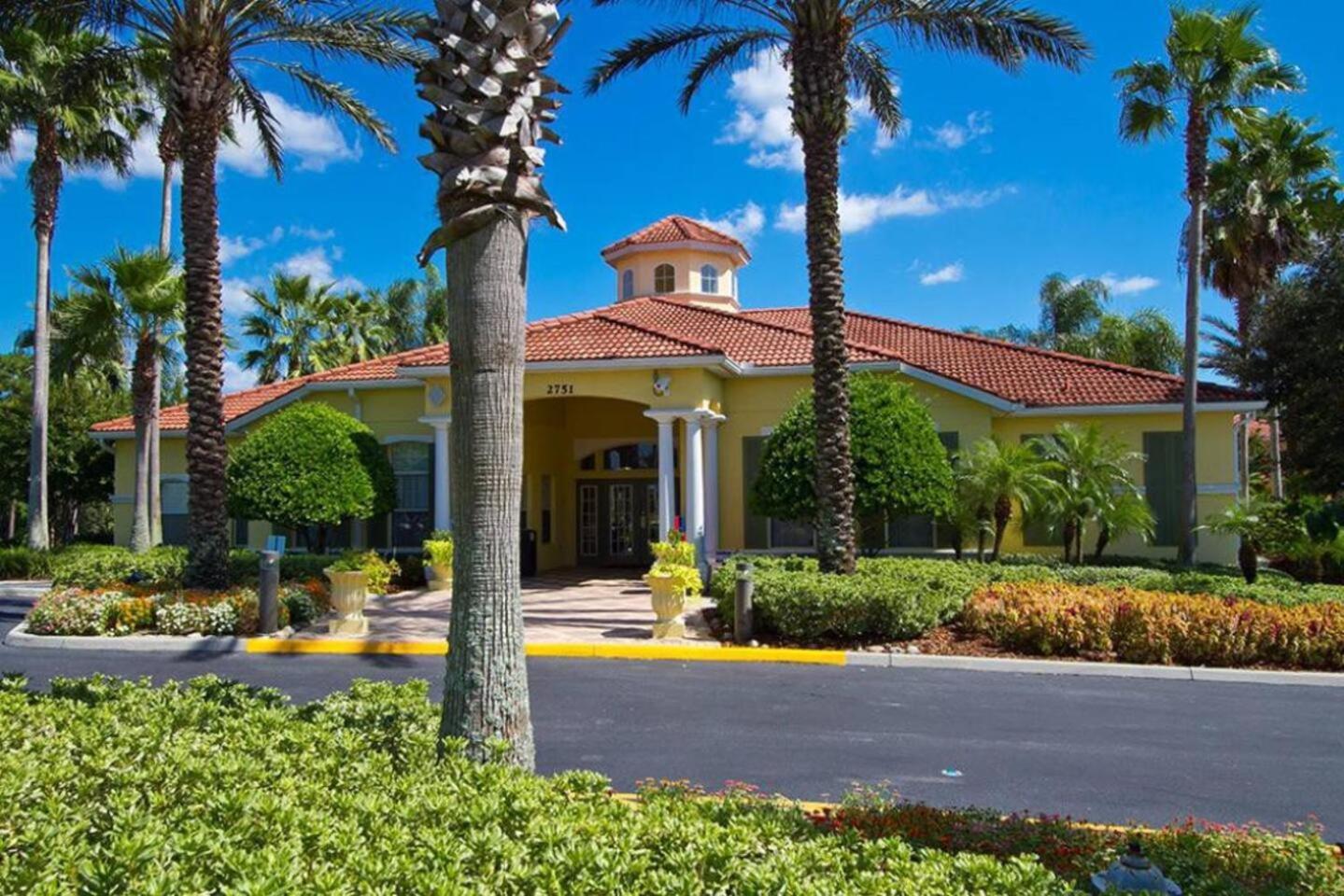 6 Bedroom 5 Bathroom Emerald Island 2601 Ib Кисими Екстериор снимка