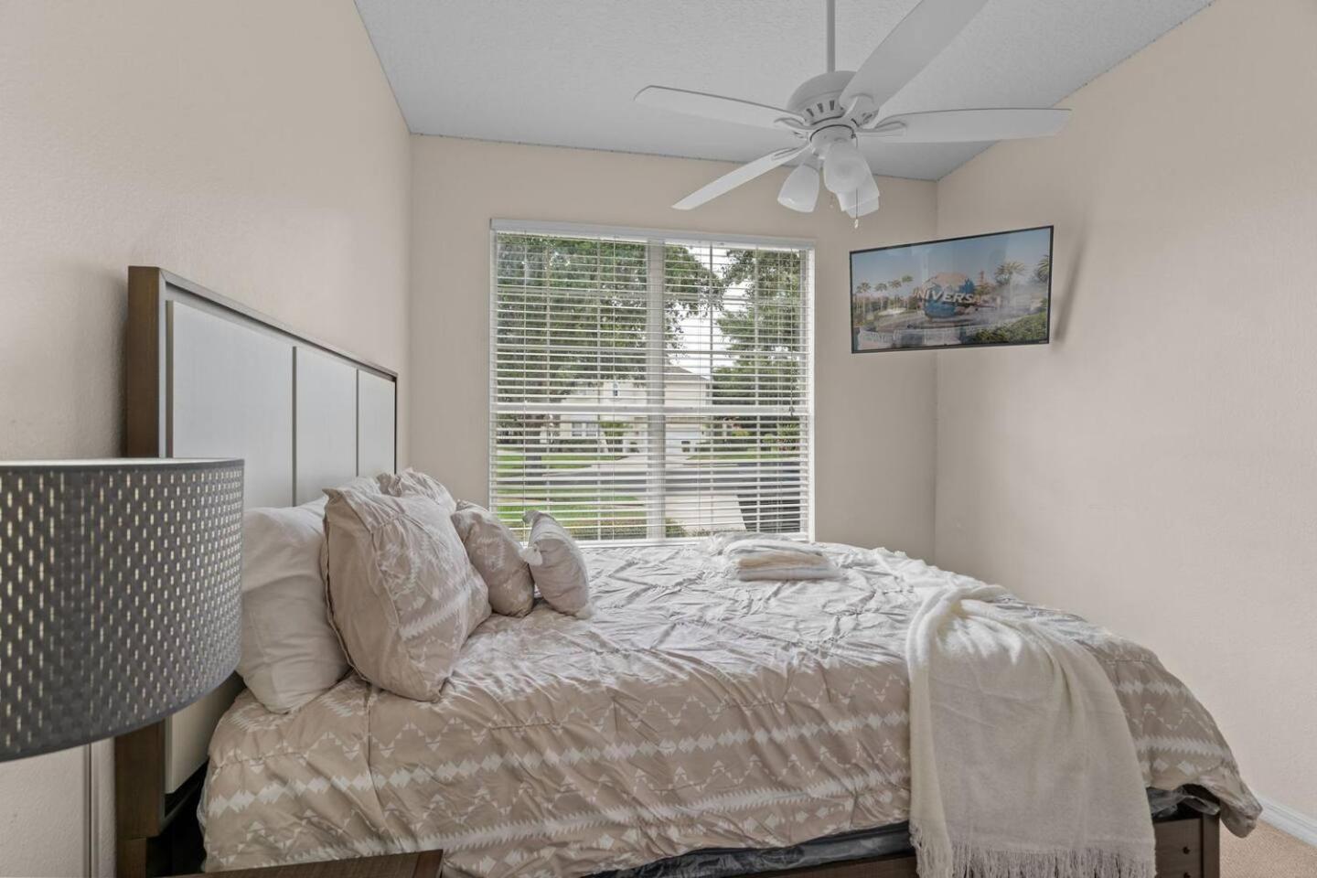 6 Bedroom 5 Bathroom Emerald Island 2601 Ib Кисими Екстериор снимка