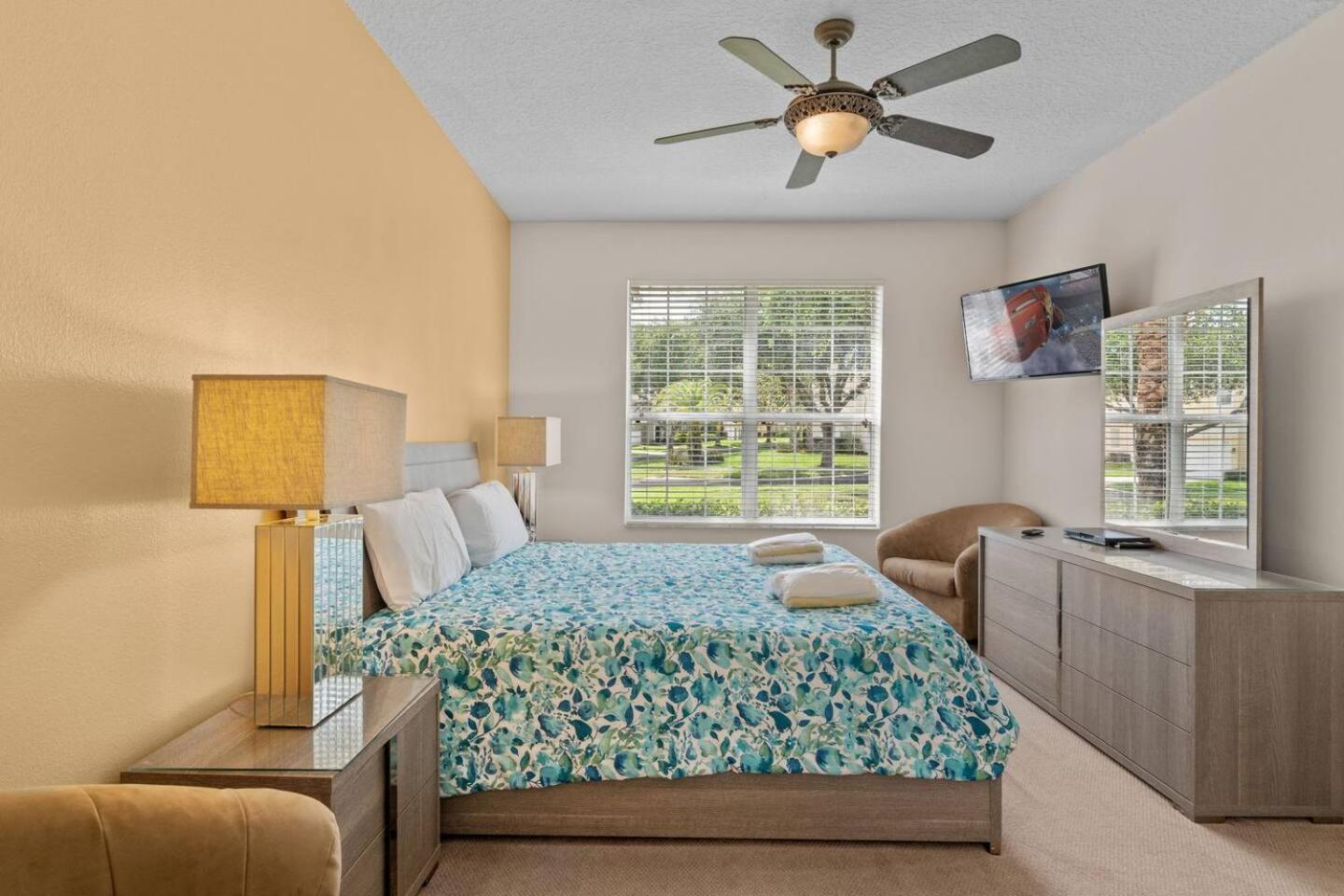 6 Bedroom 5 Bathroom Emerald Island 2601 Ib Кисими Екстериор снимка